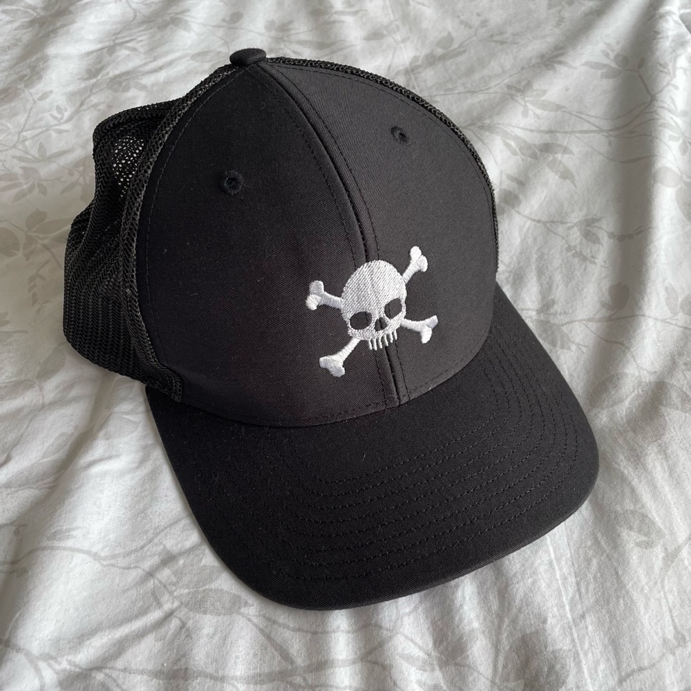 Skull Crossbones Hat